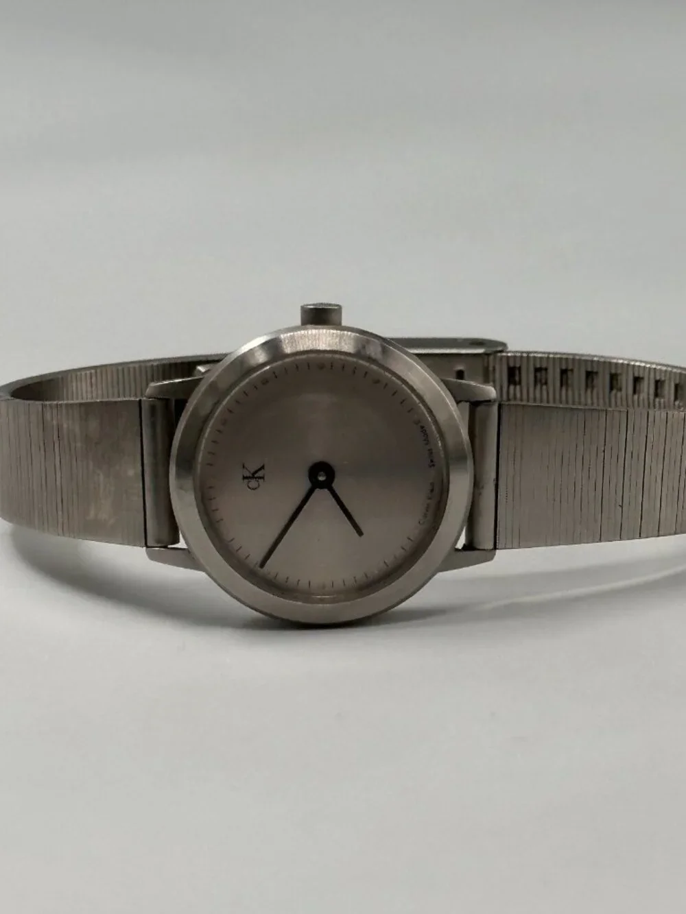 Calvin Klein Watch Women Silver Tone Round Dial 23MM New Battery 8
